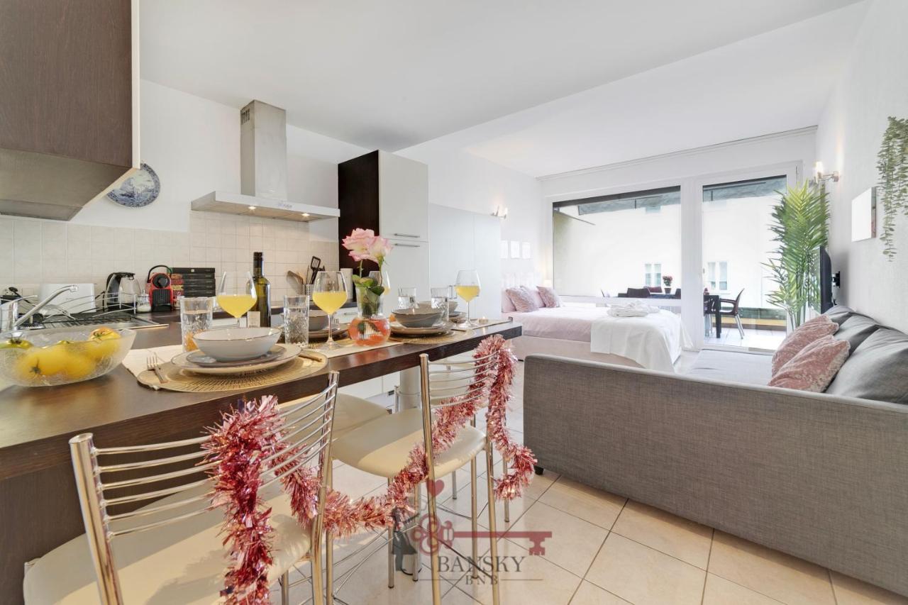 'Cuore Di Rose' Parking - Welcome Set, Netflix, For 4 Persons -By Easylife Swiss Lugano Kültér fotó